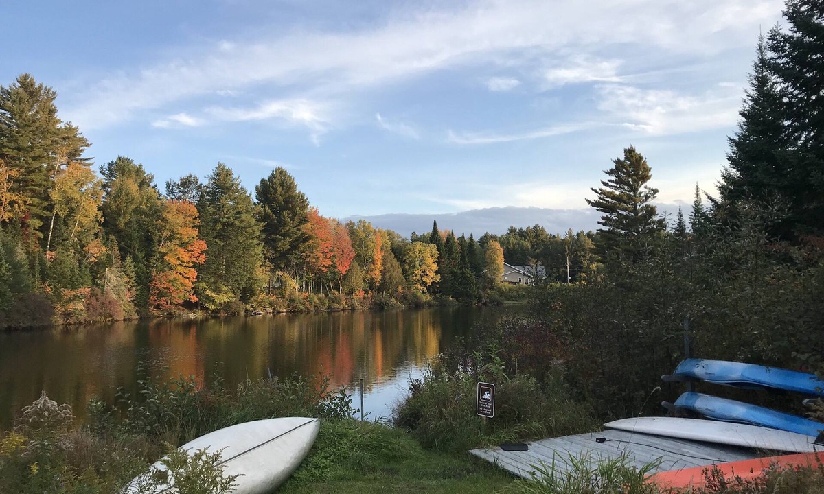 Lake Placid House | Peace on Mill Pond. Easy walk to Town.