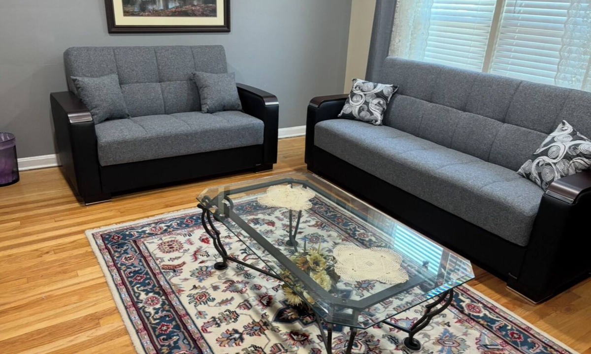 Skokie Apartment | Peaceful 2-bedroom apartment with AC in charming Skokie