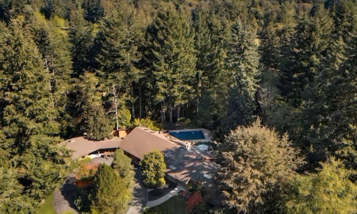 Bridle Trails Apartment | Peaceful 2-bedroom house in Bellevue perfect for relaxing stays