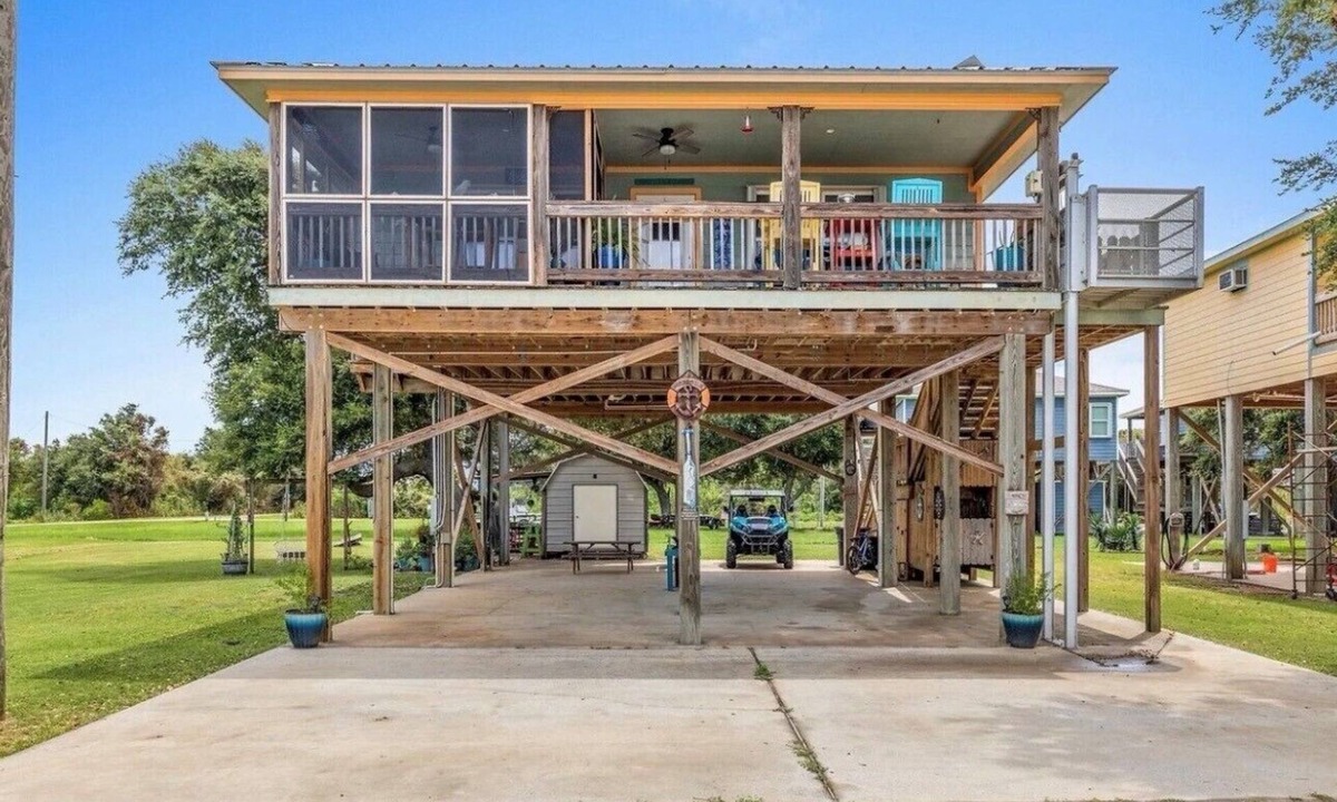 Lakeview  Jefferson County House | Peaceful 2-bedroom house with beach access