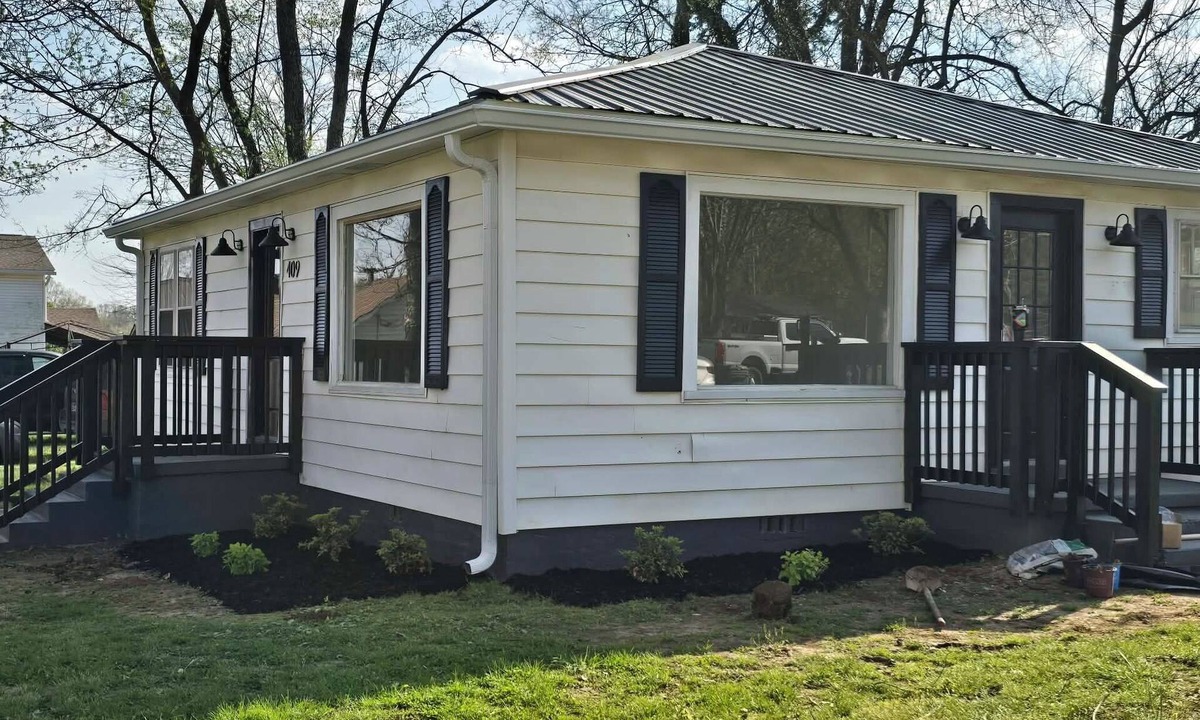 Lawrenceburg House | Peaceful 2-bedroom bungalow with AC in charming Lawrenceburg, Tennessee