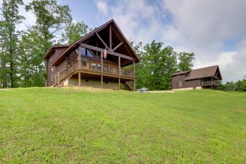 Van Buren House | Peaceful 2-Cabin Property: 1 Mi to Current River!