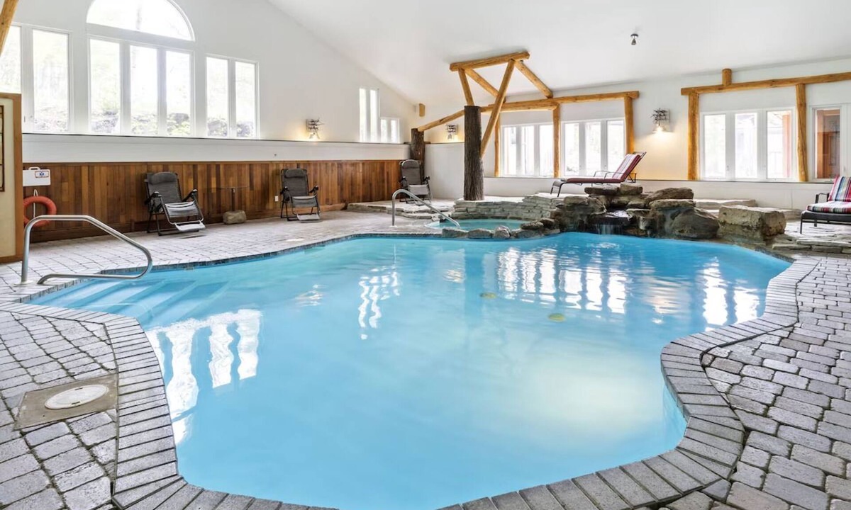 Saint-Paulin House | Peaceful 2-Unit Forest Escape w/Spa, Fireplace Near Wolf River & Mauricie Park