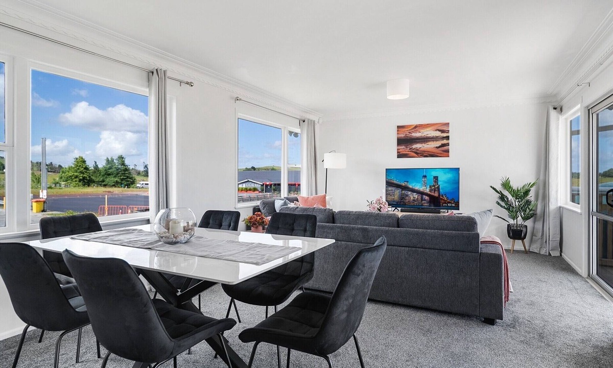 Maramarua Apartment | Peaceful 3-Bed Escape with Scenic Deck