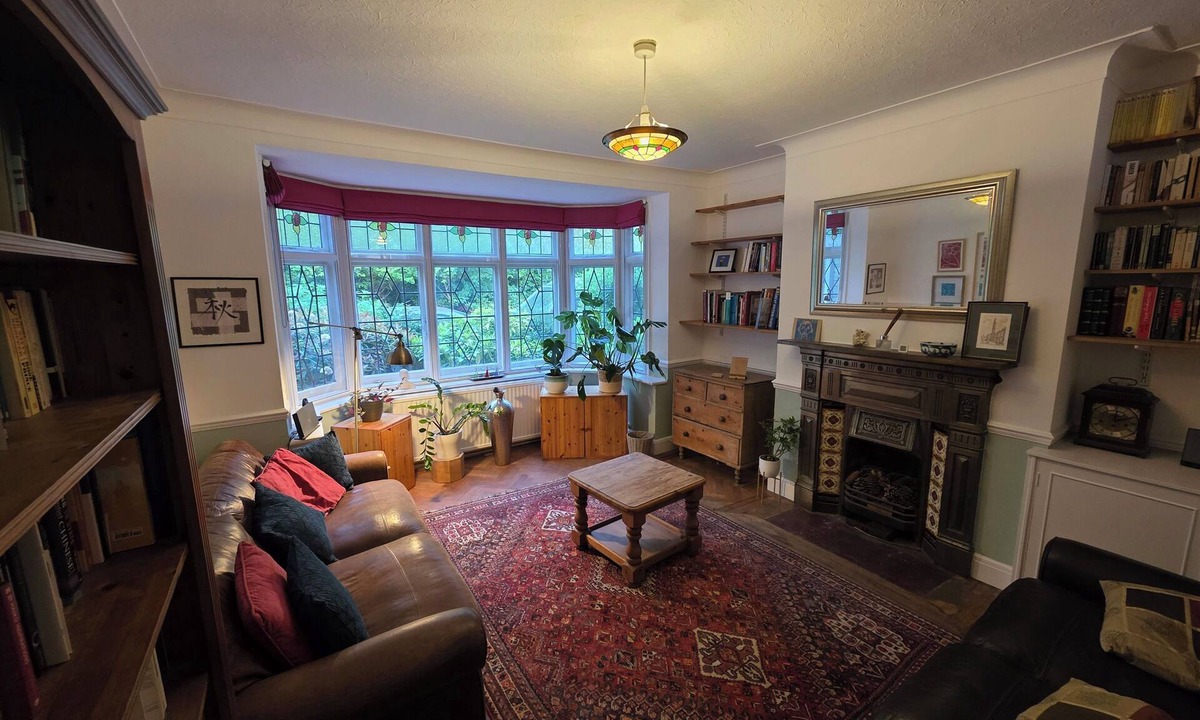 Hatch Lane House | Peaceful 3BDR Retreat by Epping Forest Chingford