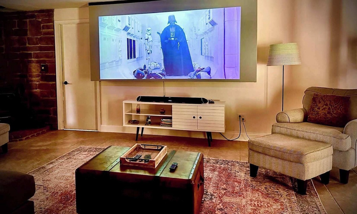 Valley View House | Peaceful 4BR Home w/Fire Pit + Projector | Pets Welcome