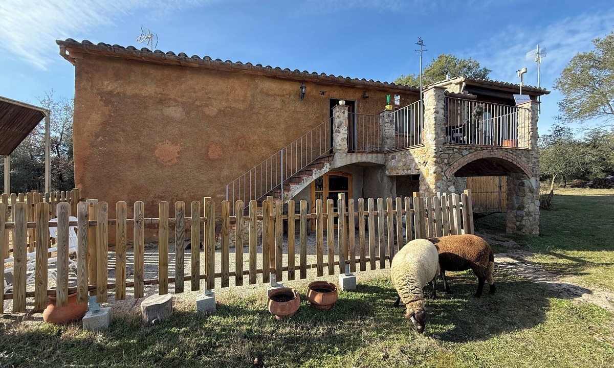 Crespia House | Peaceful and spacious country house surrounded by nature