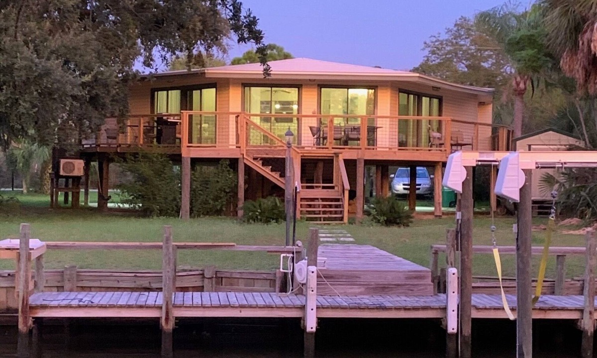 Alligator Point House | Peaceful beach in a boating and fishing paradise-Golf cart included in rental!