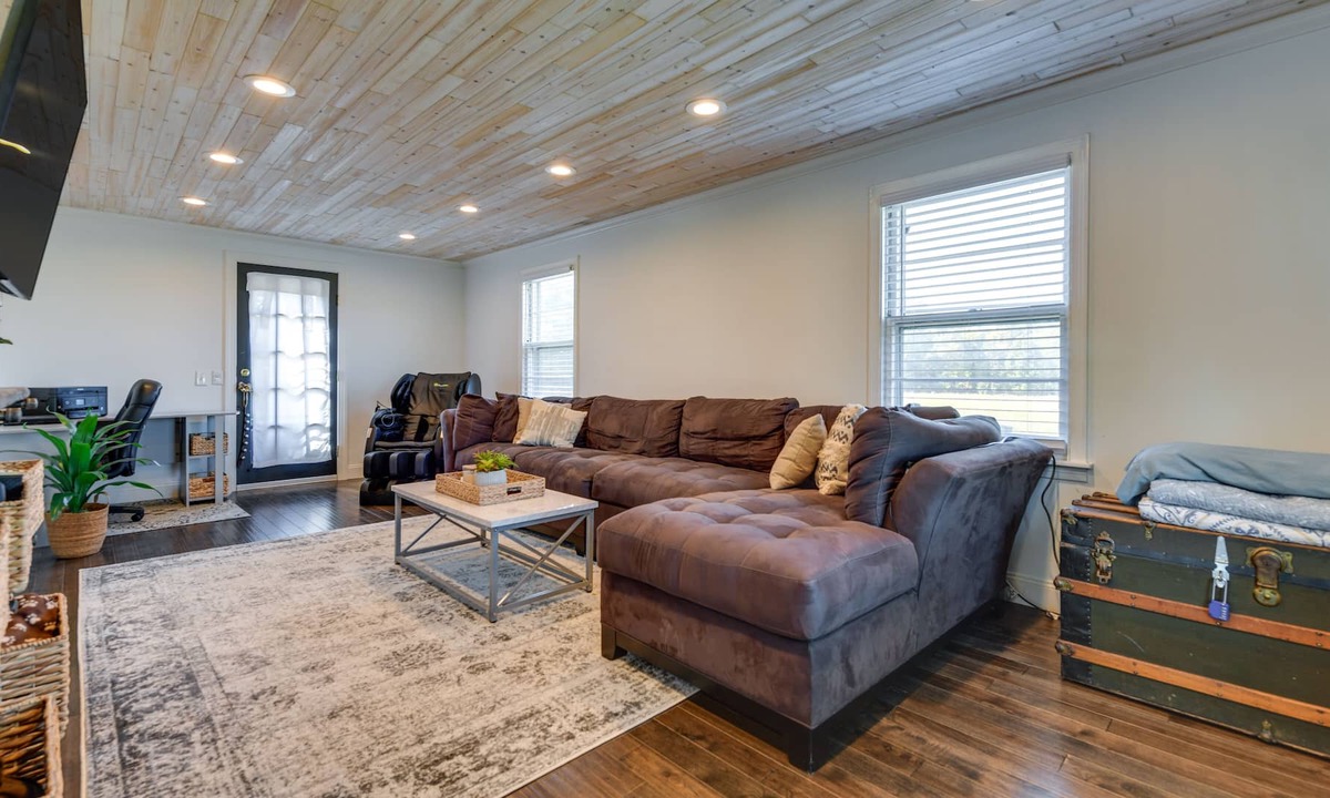 Harris Hill House | Peaceful Buffalo Home with Fire Pit!