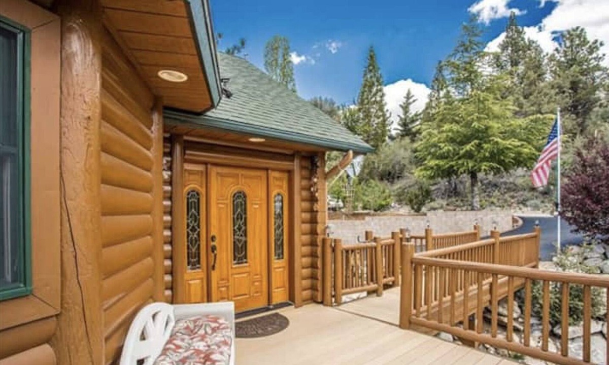 Whispering Forest Cabin | Peaceful Cabin Home with Breathtaking View!