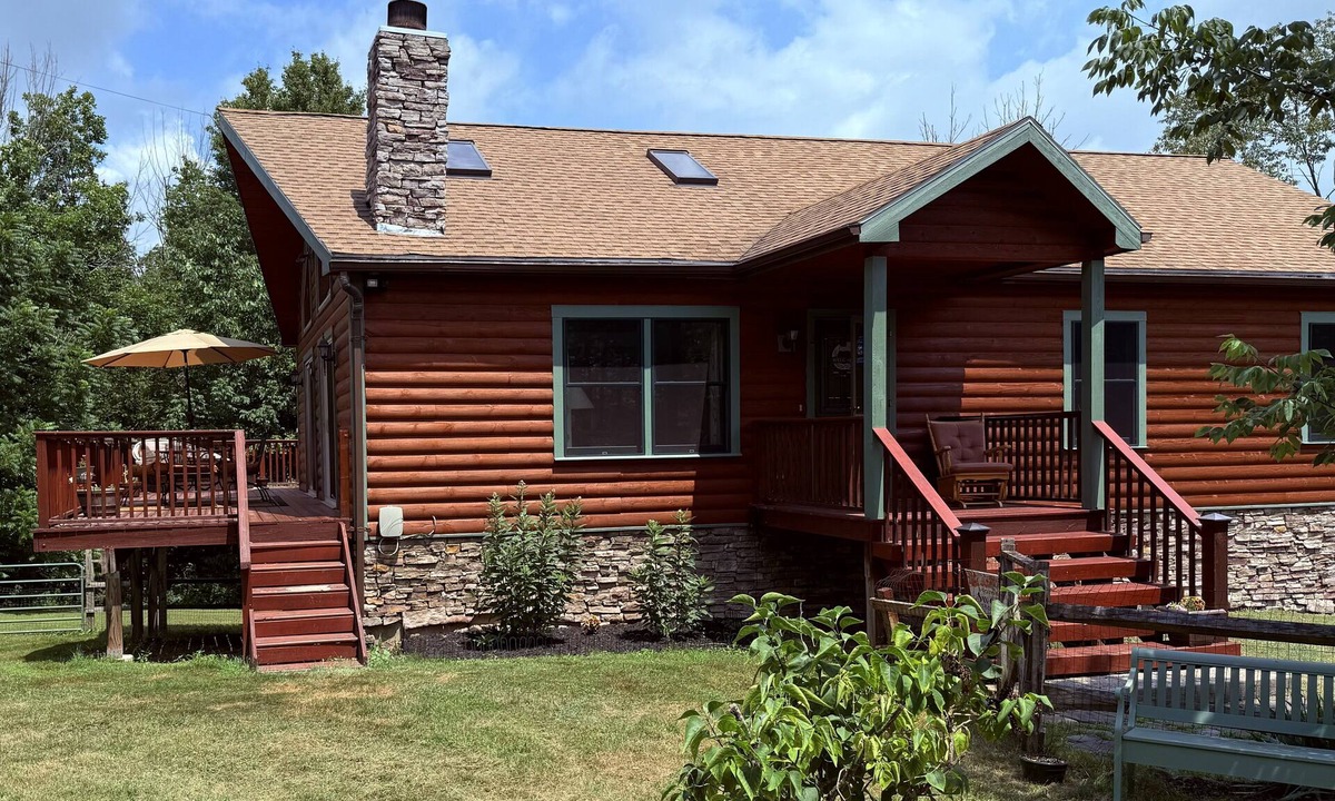 Prattsville House | Peaceful Catskill Mountains Cabin