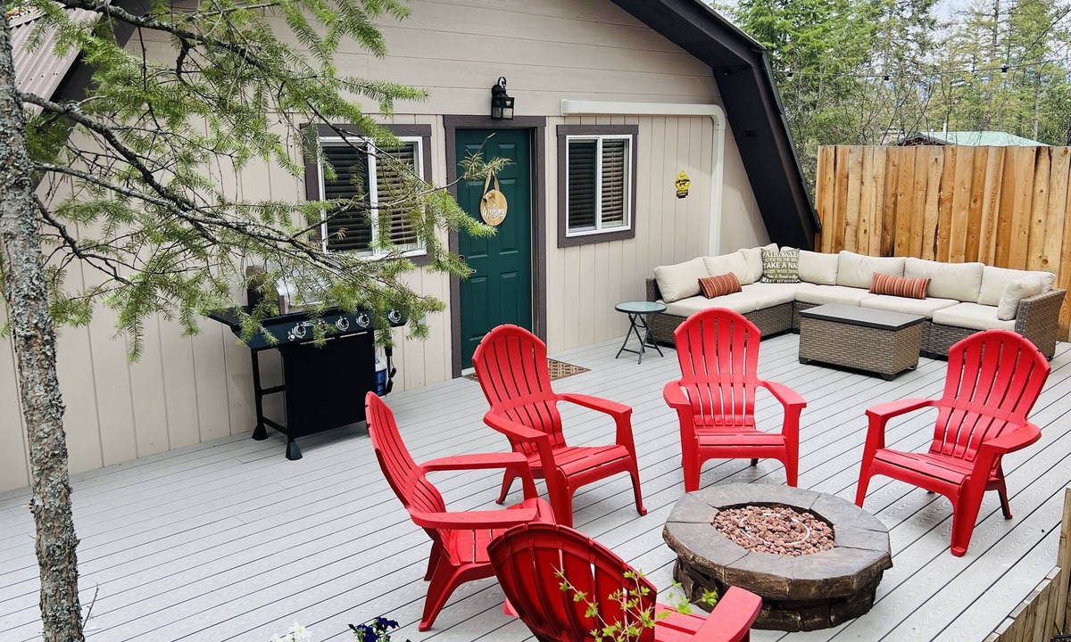 Bigfork Ski Chalet | Peaceful Chalet 1 Bdrm King A/C