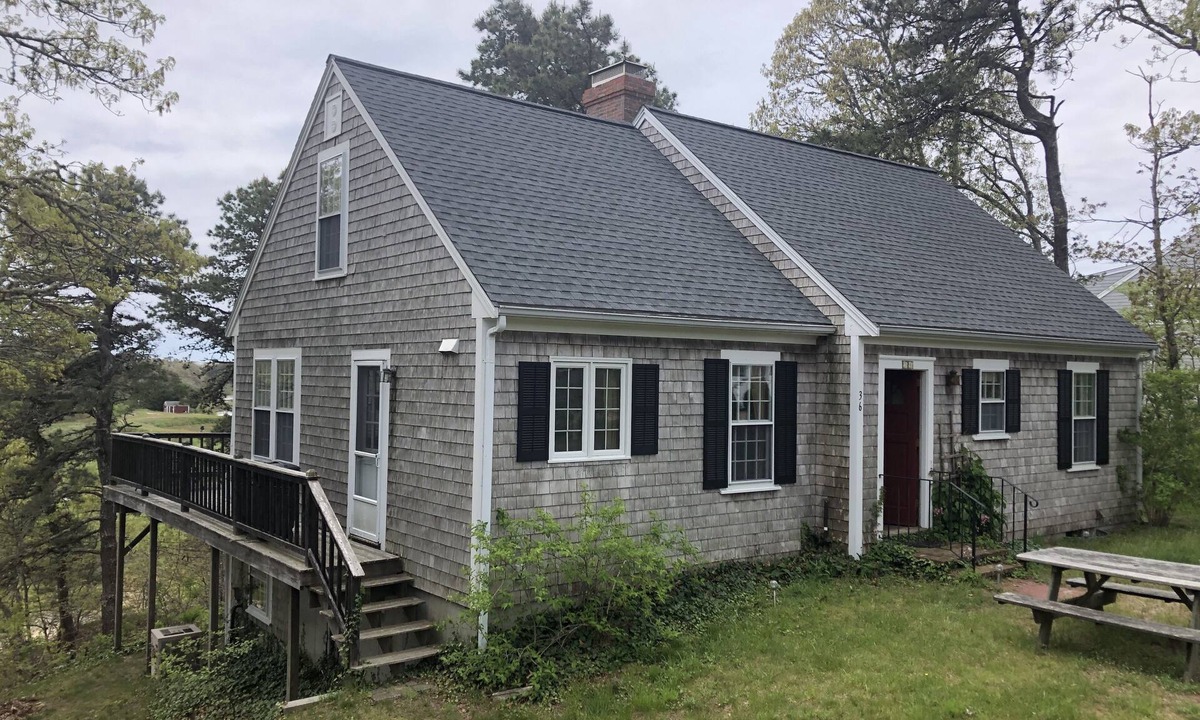 West Chatham House | Peaceful, Charming, Quiet, Airy, Cozy - Take A Look!