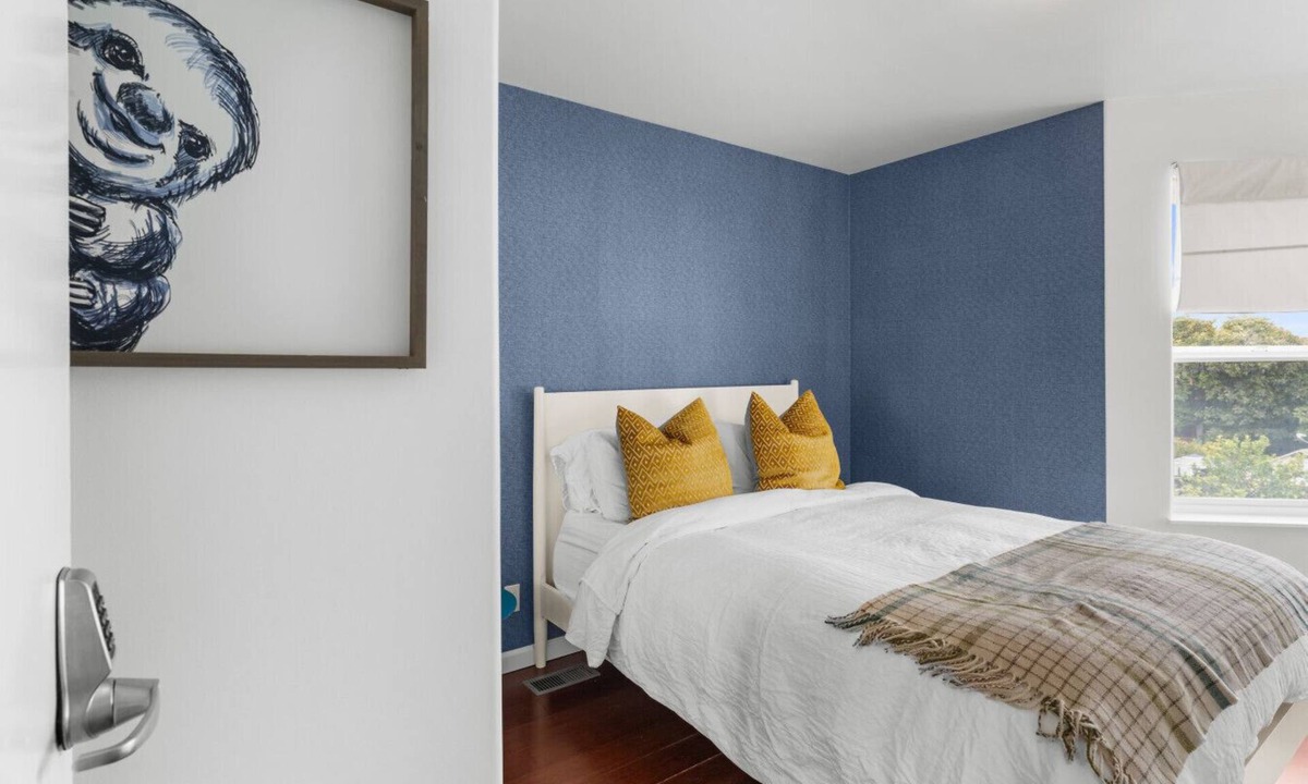 Bayview House | Peaceful City View Private Room