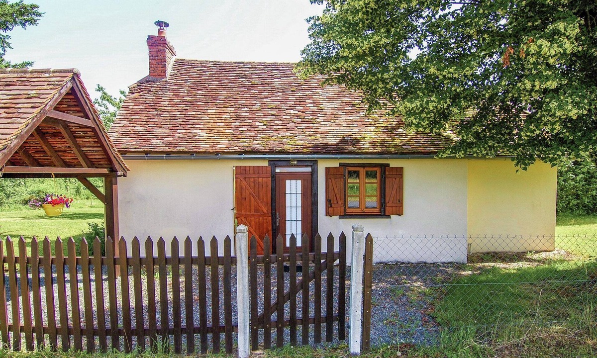 Savignac-Ledrier Cottage | Peaceful Cottage in Savignac