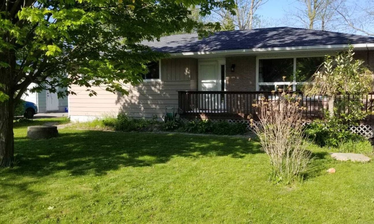 Alcona House | Peaceful Cottage Close To Innisfil Beach