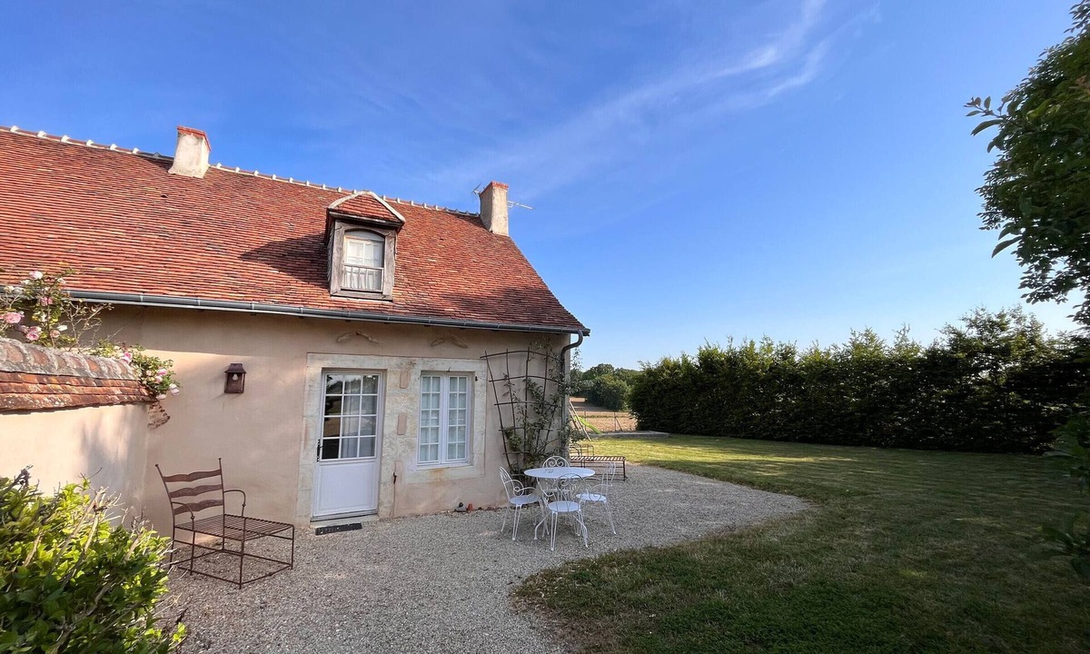 Sainte-Fauste Cottage | Peaceful cottage in Berry, family ideal
