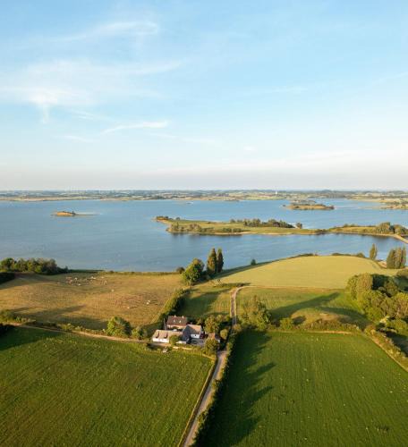 Kædeby Haver House | Peaceful Country Home With Beautiful Water View