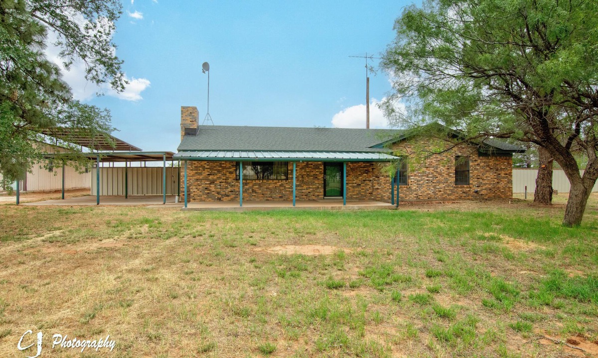 Colorado City Other | Peaceful Country Getaway with Hot Tub & Fire Pit