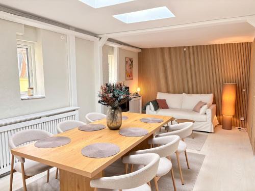 Copenhagen K Apartment | Peaceful Courtyard - Royal Palace & Marble Church