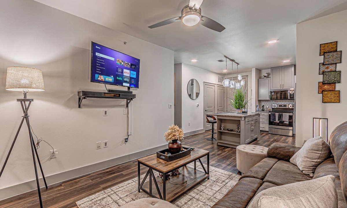 Addison Apartment | Peaceful cozy retreat