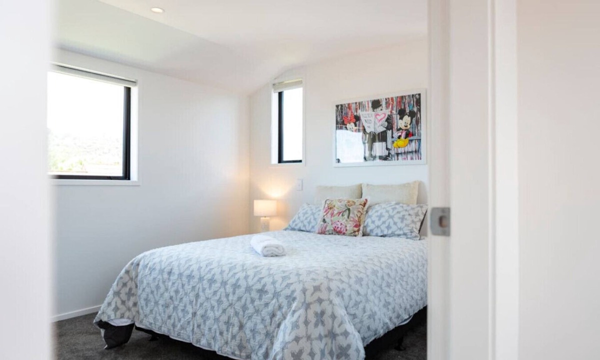 Lower Hutt Apartment | Peaceful Escape at Biddle Cres