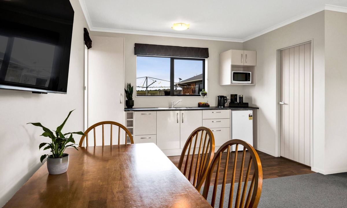 Ohangai Bed & Breakfast | Peaceful Escape in Manutahi – Pet Friendly & Continental breakfast provided