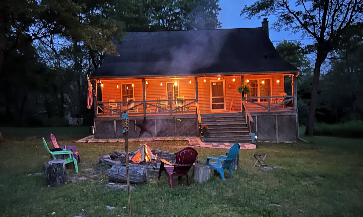 Lock Haven Cabin | Peaceful Escape in the Woods