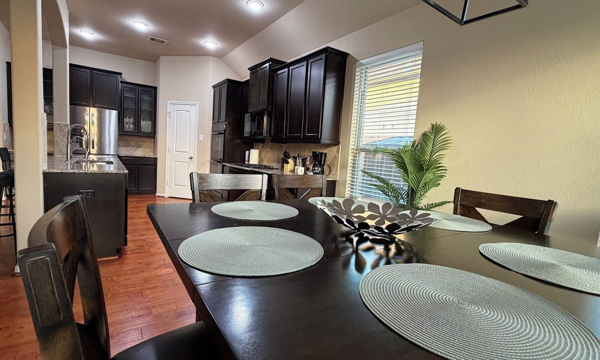 Richmond House | Peaceful Family Stay