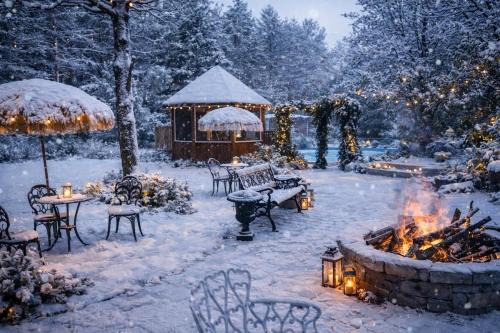 Mansfield House | Peaceful Forest Retreat with Fire Pit and BBQ near Mansfield Ski Club