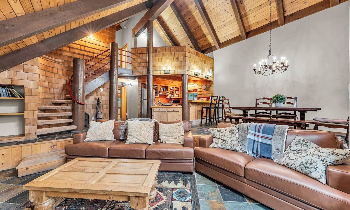 Comstock Acres House | Peaceful Getaway | Pet-Friendly w/Hot Tub & Grill