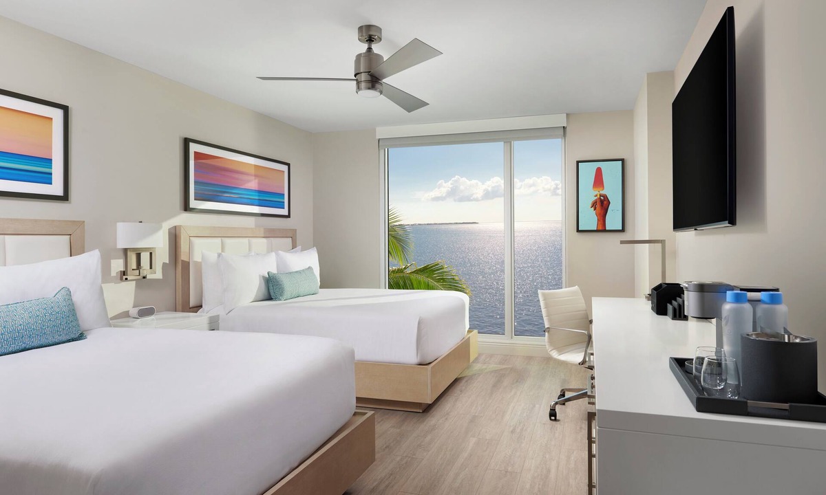 Charlotte Harbor Hotel | Peaceful Harbor front Escape – 3 Private Rooms, Shared Scenic Stay