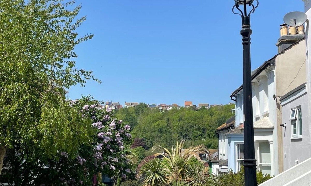 Old Town Hastings House | Peaceful Hastings old town hideaway