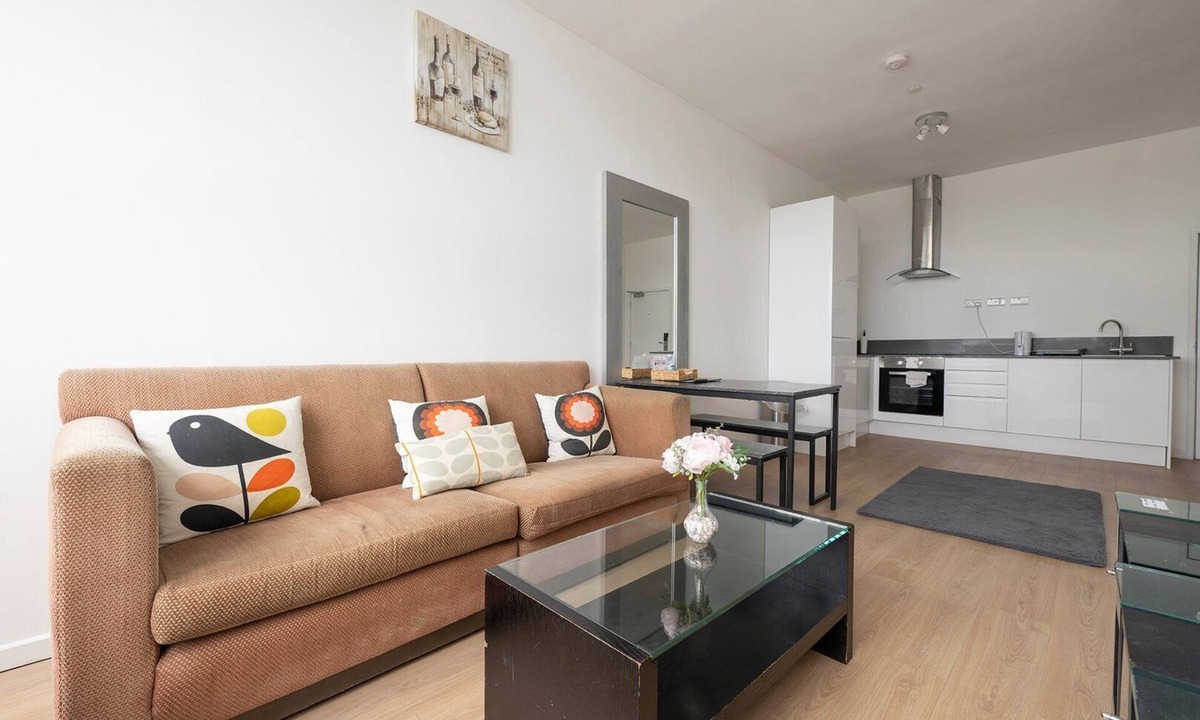 Smethwick Apartment | Peaceful haven near Birmingham