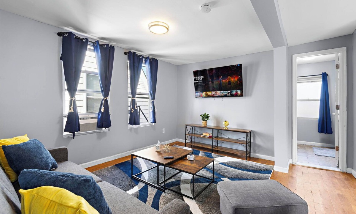 Weequahic House | Peaceful Hideaway - NYC & NWK w/free parking