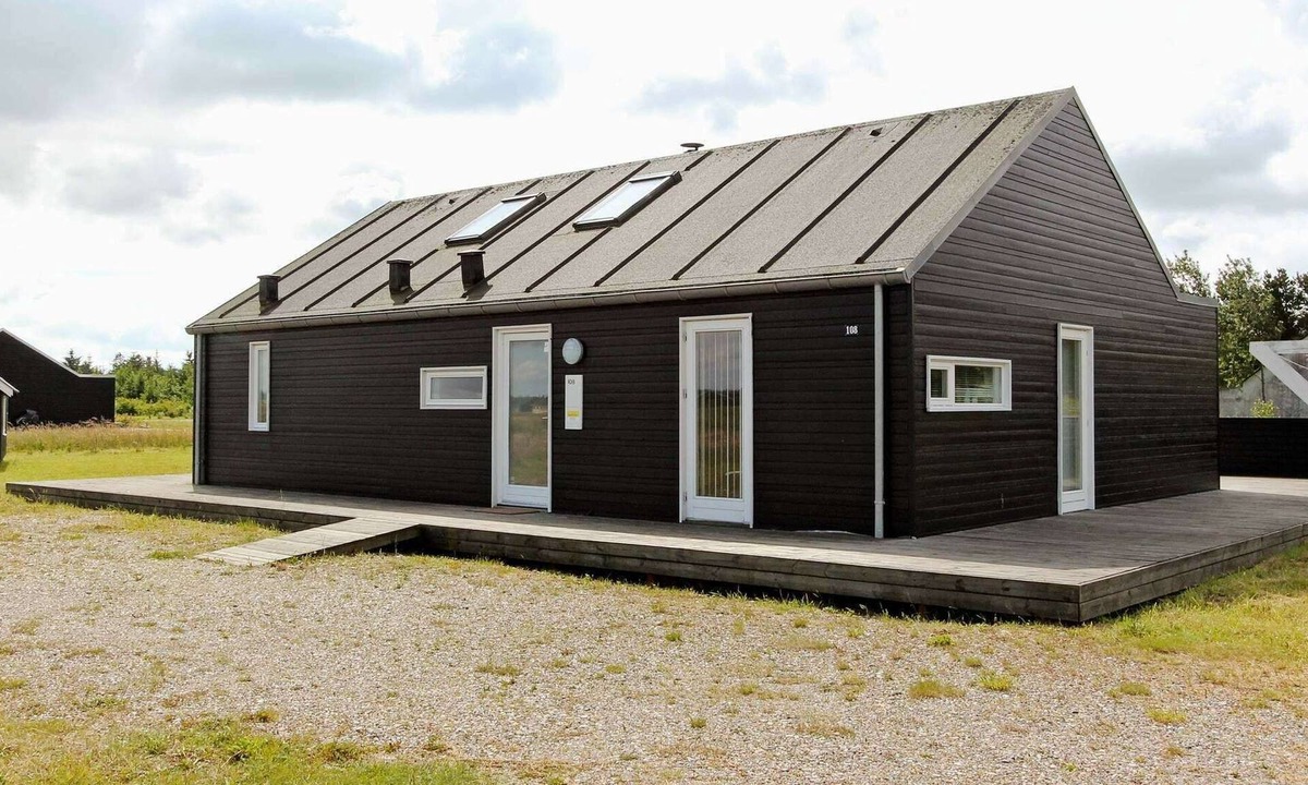 Tranum House | Peaceful Holiday Home in Brovst with Sauna