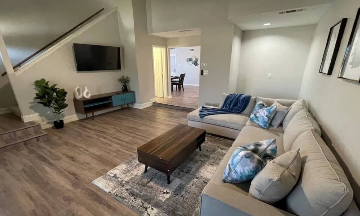 Bedford House | Peaceful Home in DFW Centernn