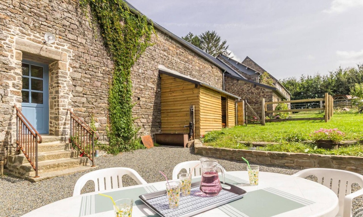 Le Tanu Cottage | Peaceful house in nature, charm and authenticity