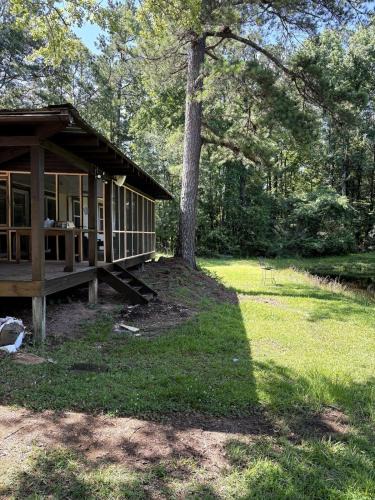 Newnan House | Peaceful Lake House