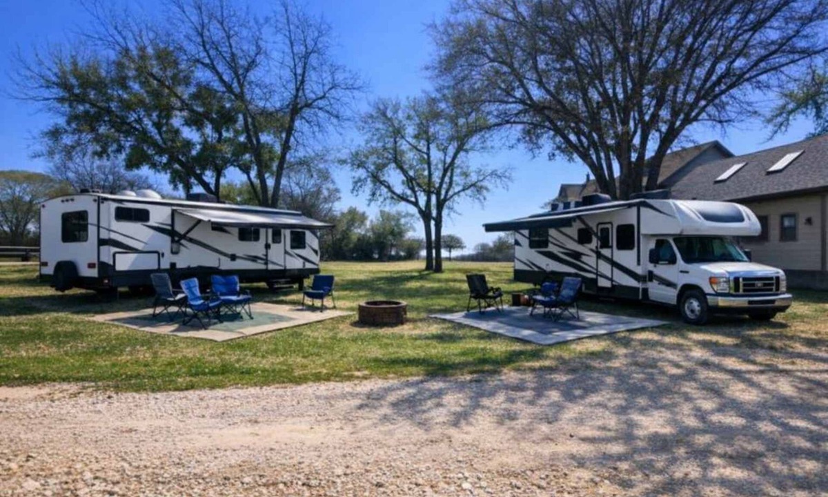 Little Elm House | Peaceful LakeFront Full Hookup RV space