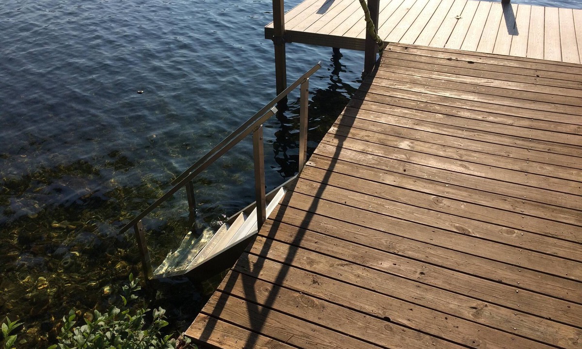 Meredith Cabin | Peaceful lakeside getaway