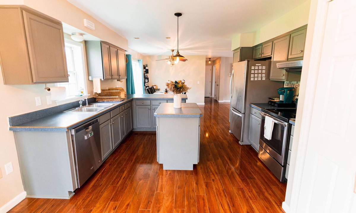 Athens House | Peaceful, Low Toxin Haven