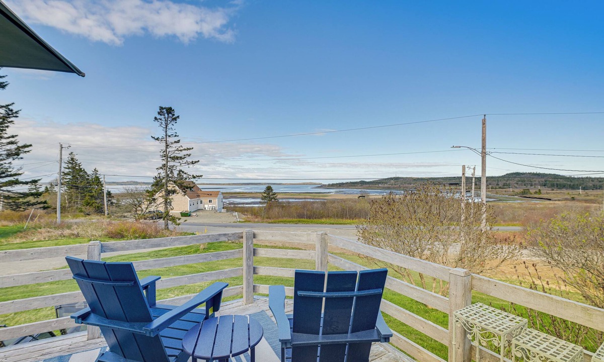 Lubec House | Peaceful Lubec Home w/Views: Walk to Beach!