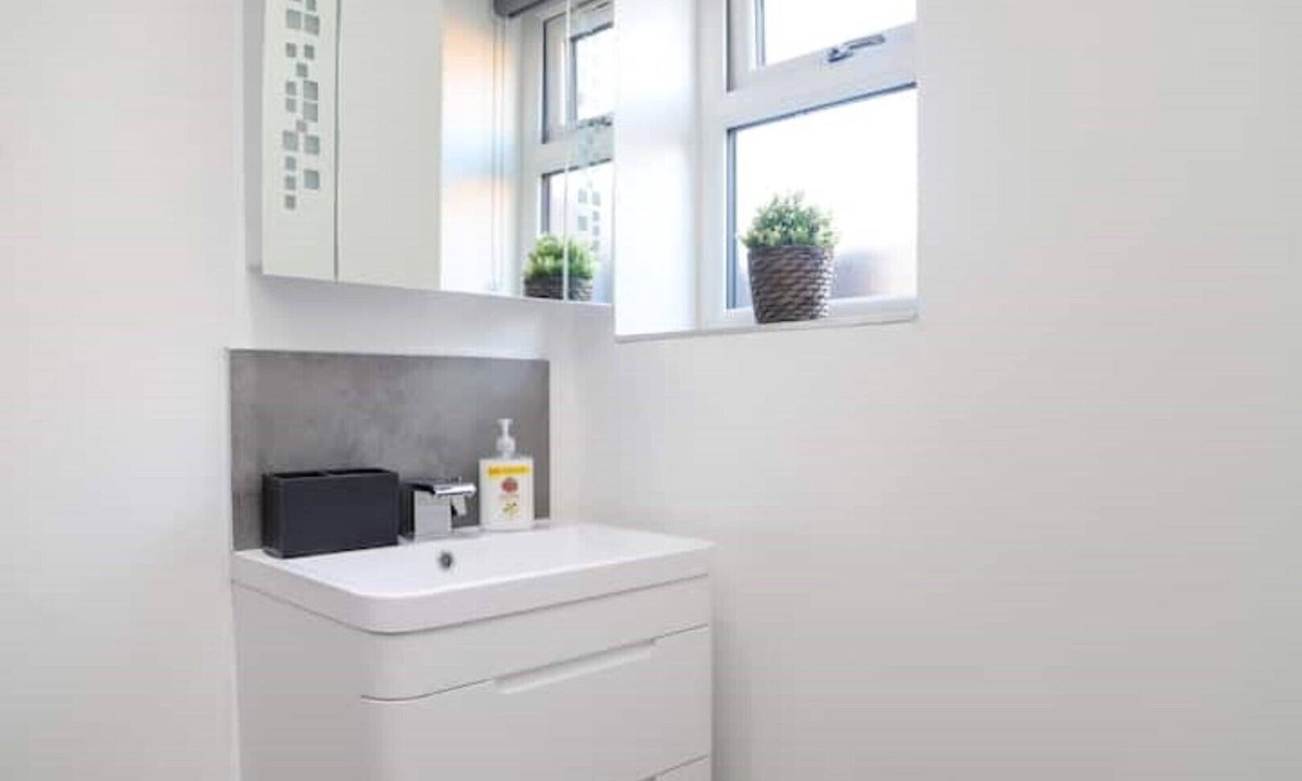 Leicester House | Peaceful Luxury 3 Bed Bungalow