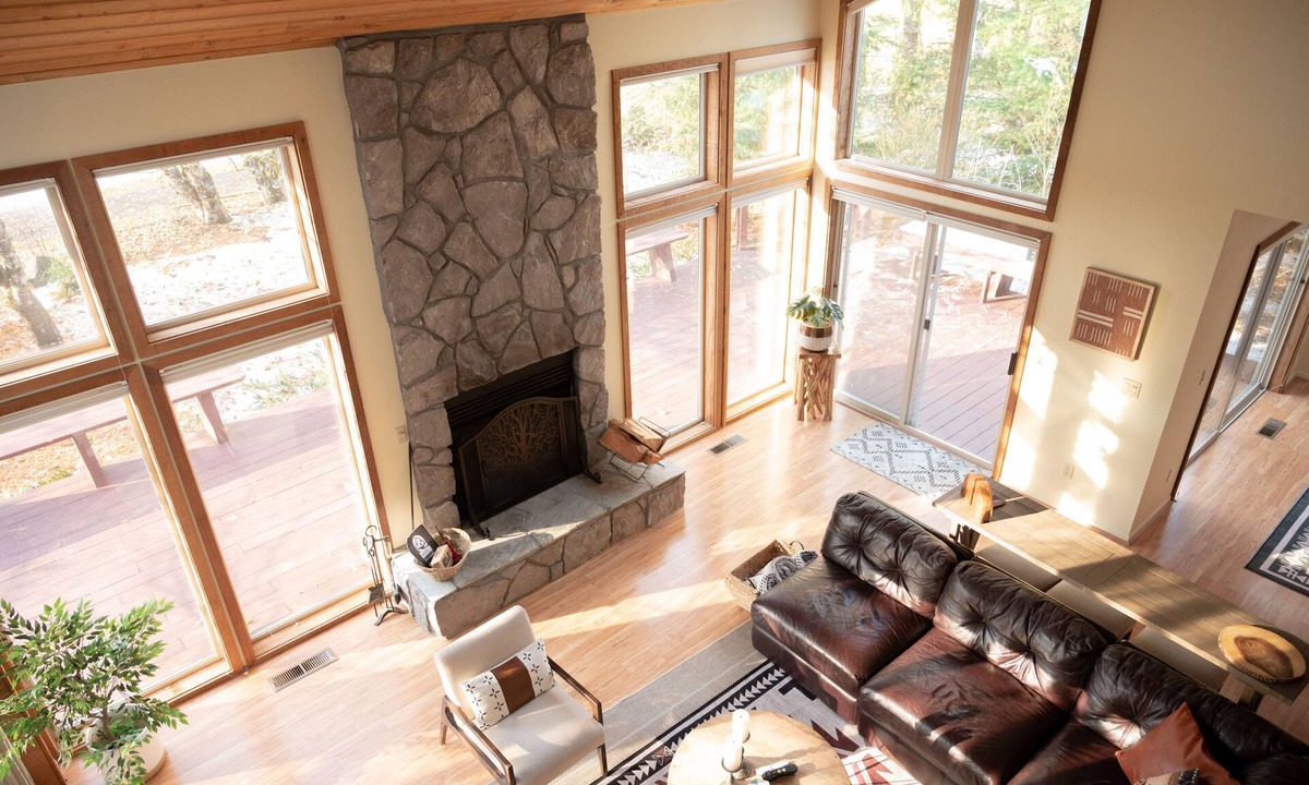 Welches House | Peaceful mountain home on the golf course