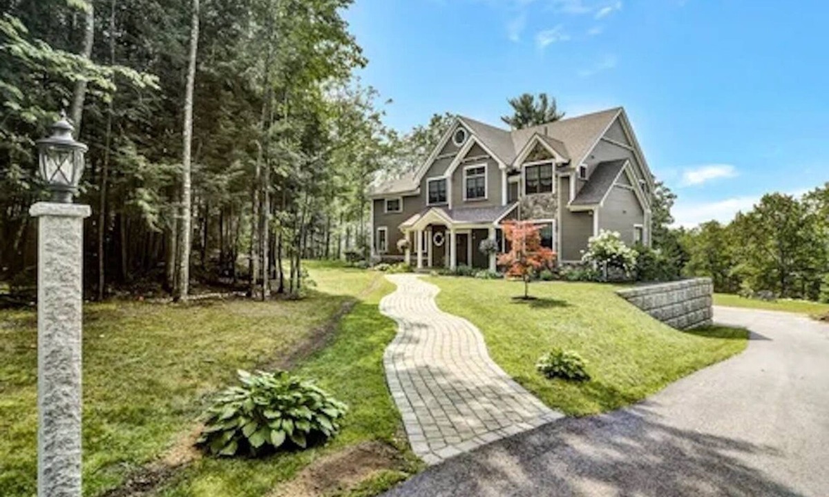 Bryant Pond House | Peaceful Mountain Oasis