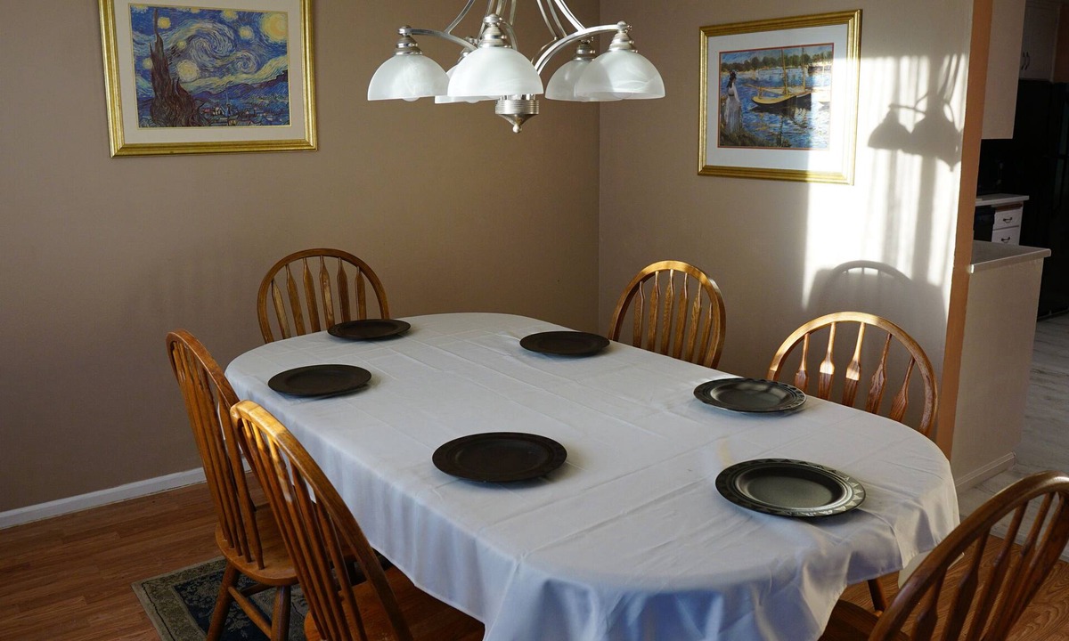 Western Apartment | Peaceful Pine's upper