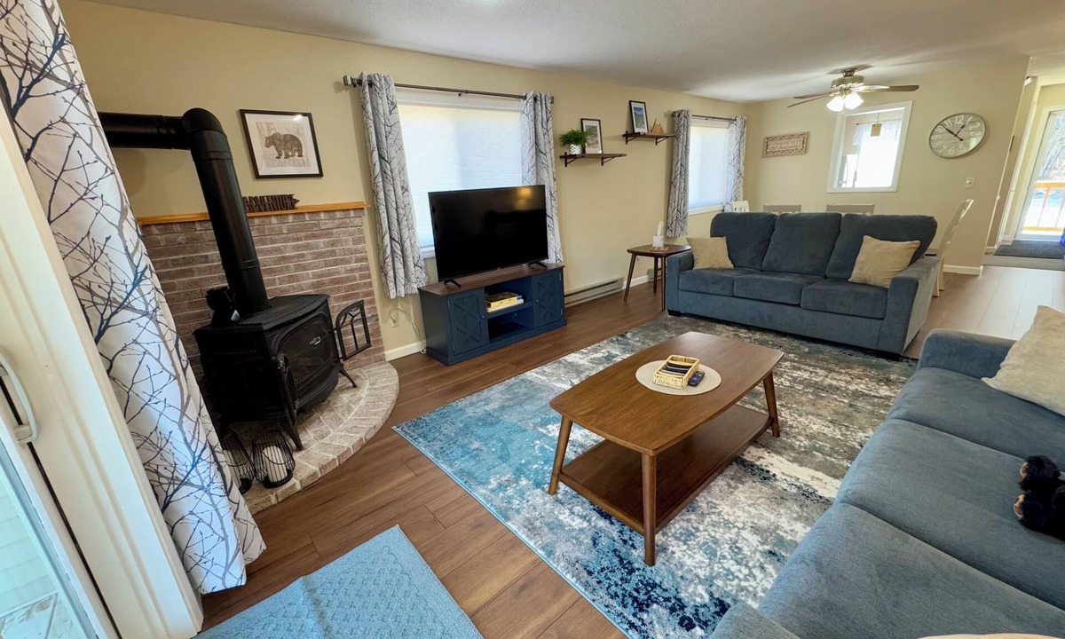 Center Conway Condo | Peaceful Pines Saco River Getaway