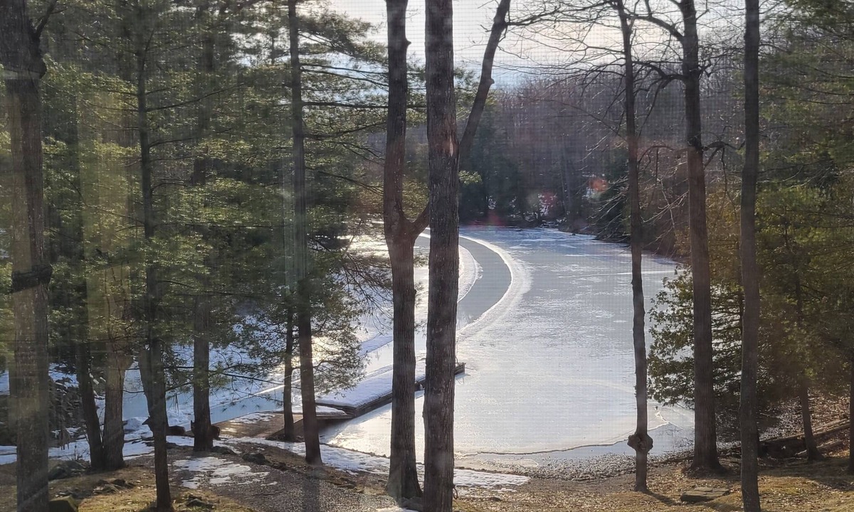 Tay Valley Cottage | Peaceful & Private Cottage on Horseshoe Bay