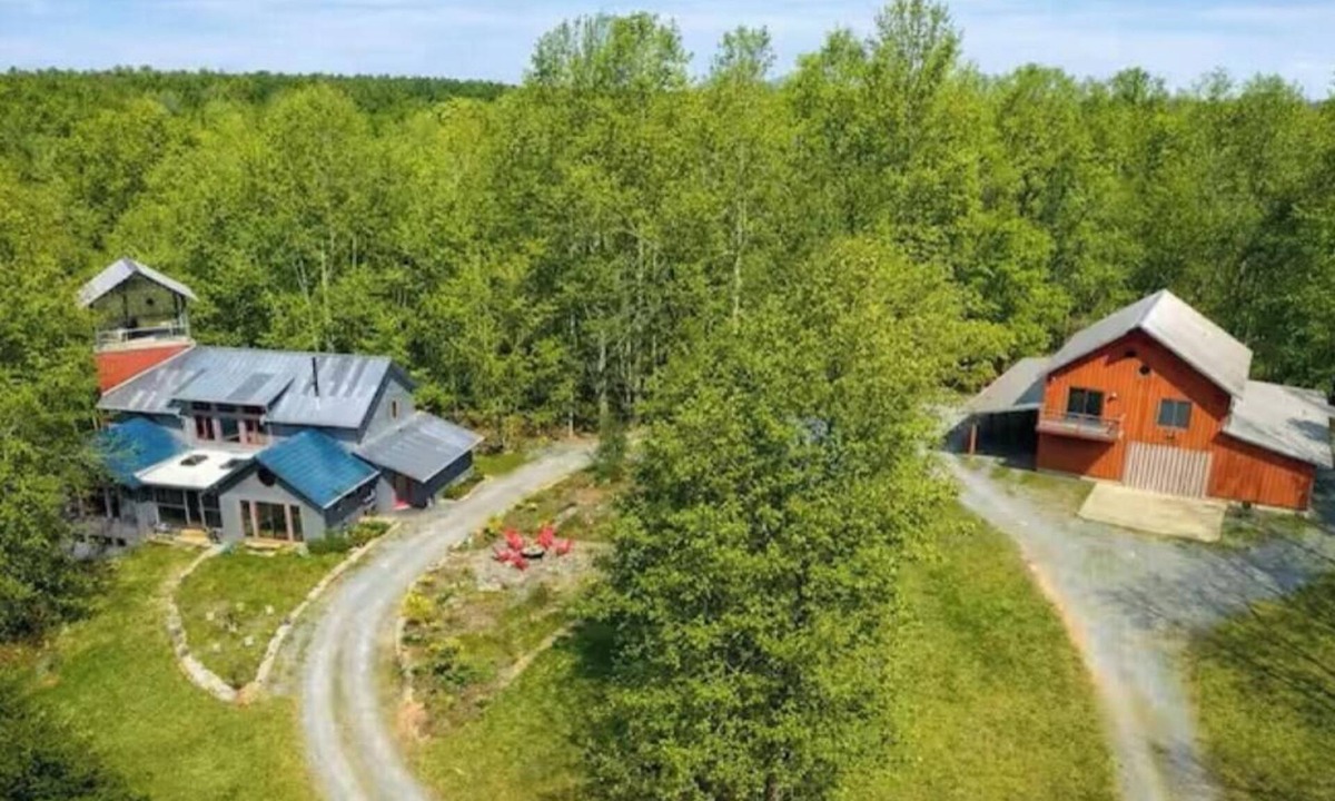 Pittsboro House | Peaceful, Private Treehouse on Terell's Creek